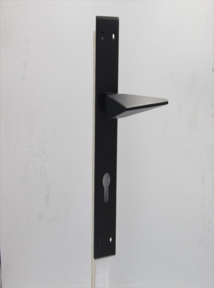 AVVA - V3 - BLACK (PLATE)