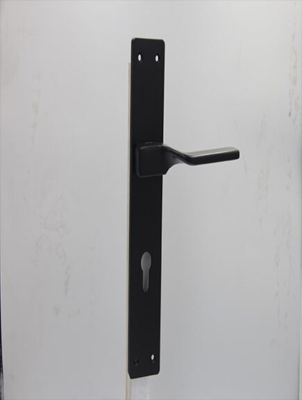 AVVA - V7 - BLACK (PLATE)