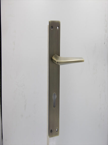 CD - 047 -  MAB  (PLATE)