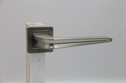 CD - 016 - MSN (ROSETTE)