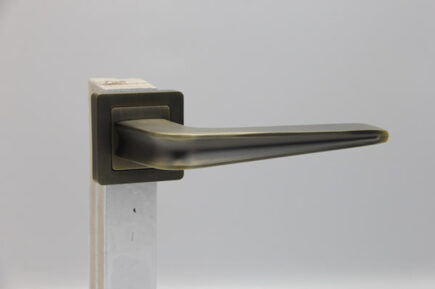 CD - 016 - MAB (ROSETTE)